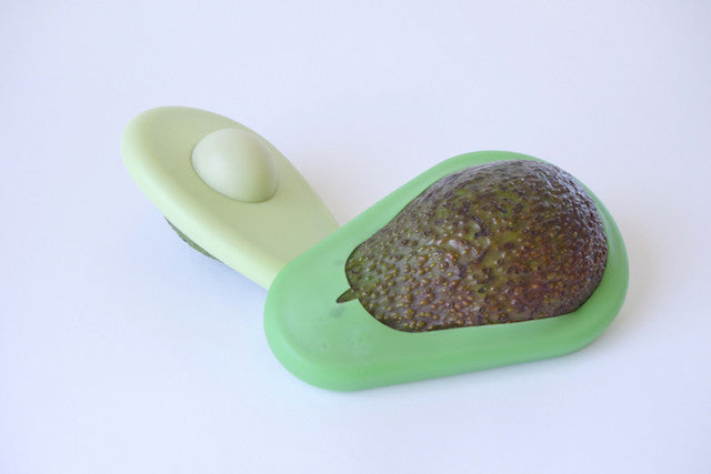 http://foodhuggers.com/cdn/shop/articles/avocado.jpg?v=1462454140