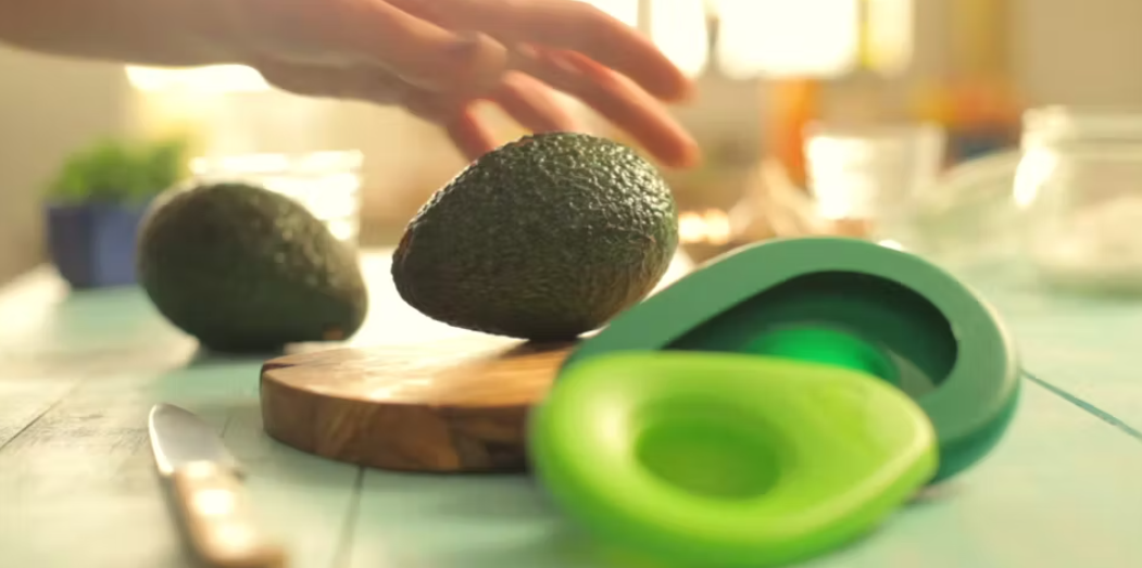 Hoan Avocado Food Huggers - Green, 1 ct - Smith's Food and Drug